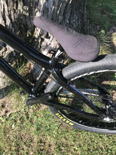 2011 Banshee Amp DJ dirt jumper Maxxis Odyssey Profile Manitou Spank Atomlab - Fresh Stock Dated February 2026