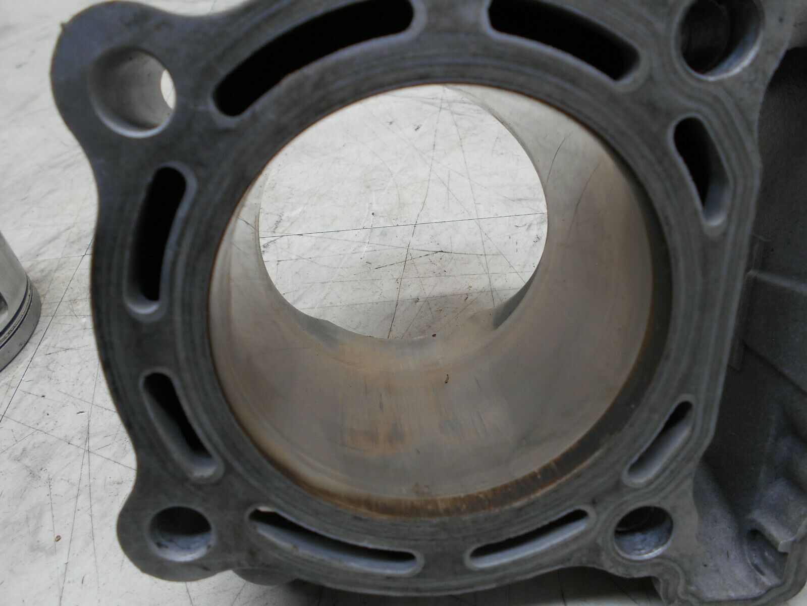 SUZUKI RMZ250 RMZ 250 2004 04 CYLINDER JUG PISTON. - Fresh Stock Dated February 2026