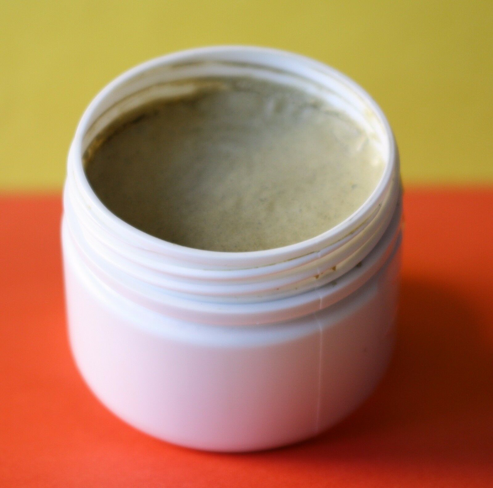 Set to repair scratches on the saphire crystal of watch. Made in Ukraine! - Fresh Stock Dated February 2026