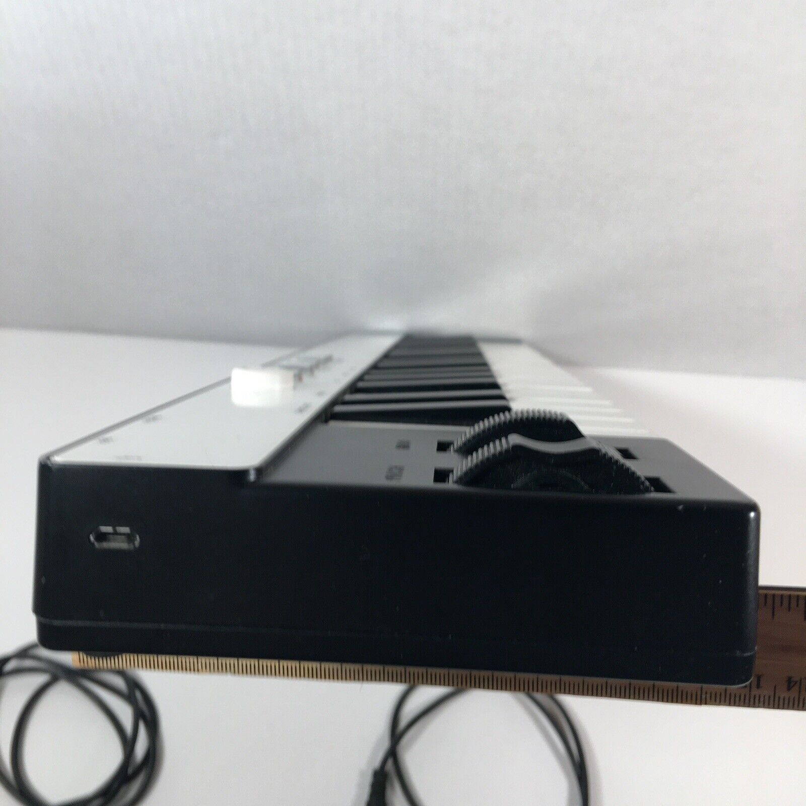 iRig Keys 37-Key Mini MIDI Keyboard Controller IK Multimedia w/Lightning Cable￼! - Fresh Stock Dated February 2026