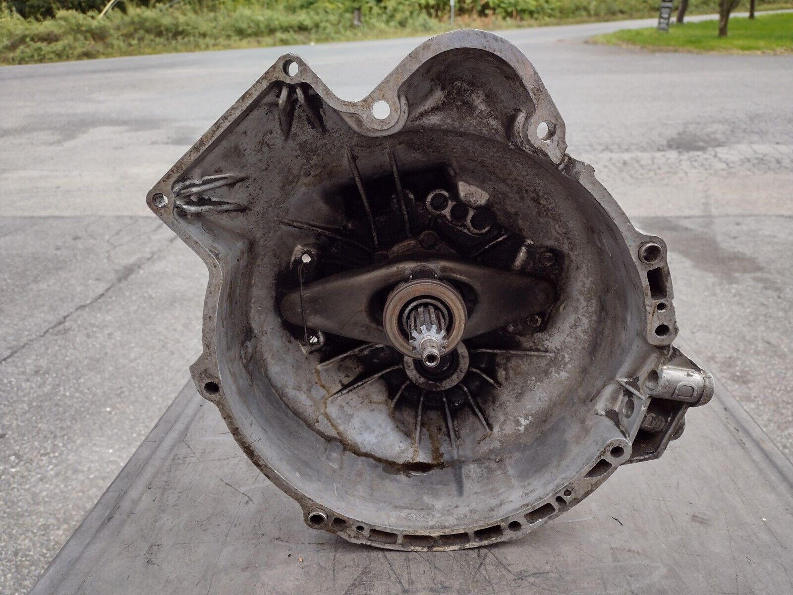 1983 BMW E24 633CSi Euro Getrag 260 5 speed manual transmission - Untested - Fresh Stock Dated February 2026