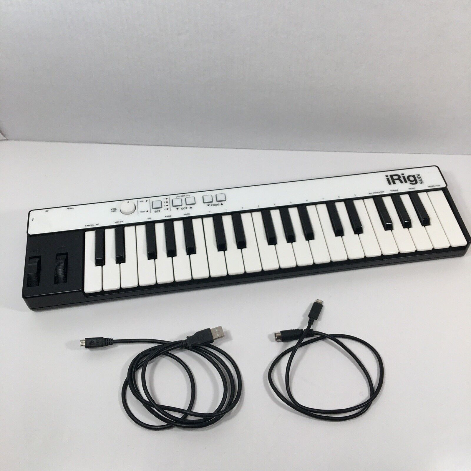 iRig Keys 37-Key Mini MIDI Keyboard Controller IK Multimedia w/Lightning Cable￼! - Fresh Stock Dated February 2026