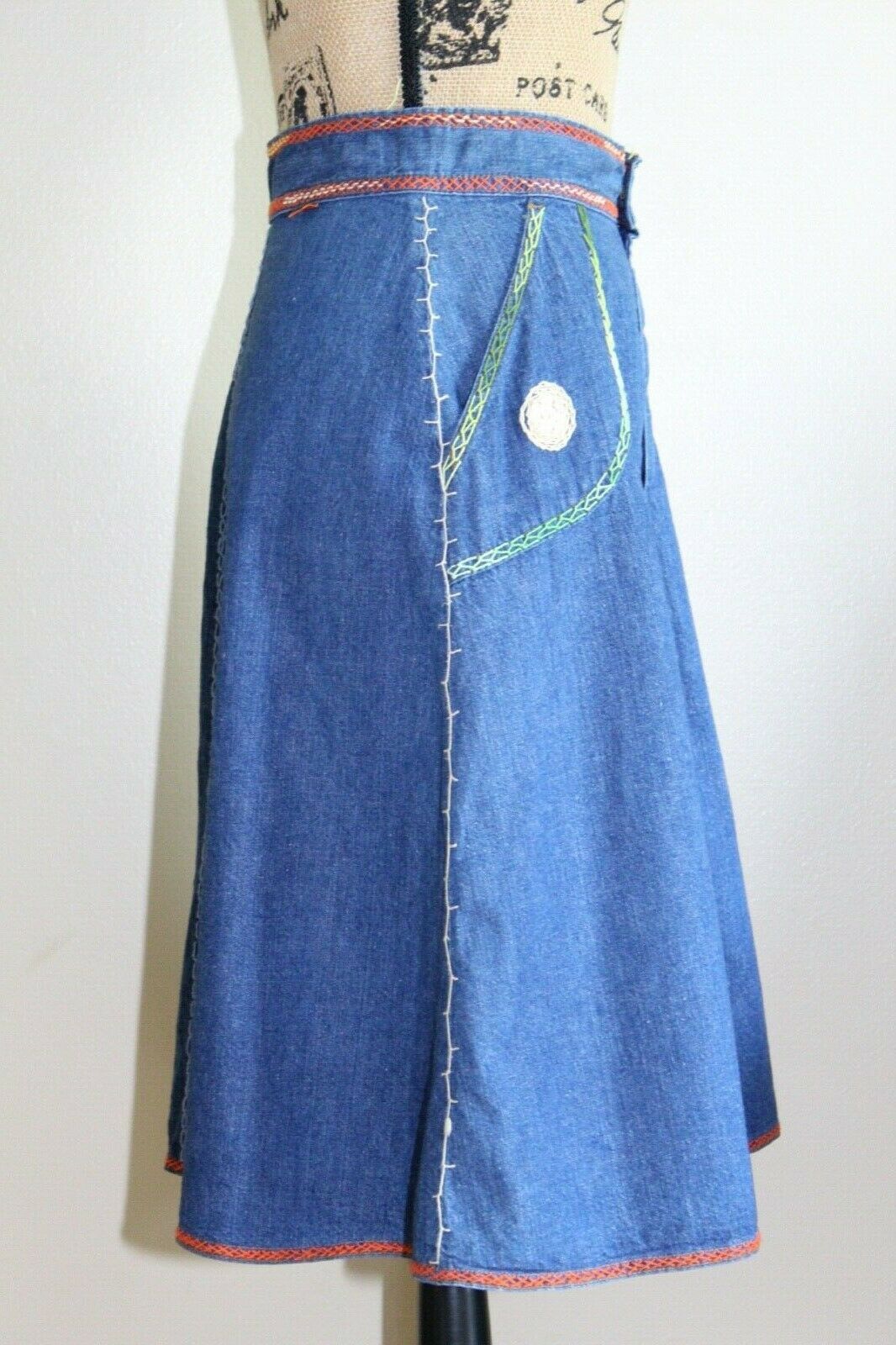 Vintage Levi's Orange Tab Blue Denim A-Line Embroidered Skirt (26