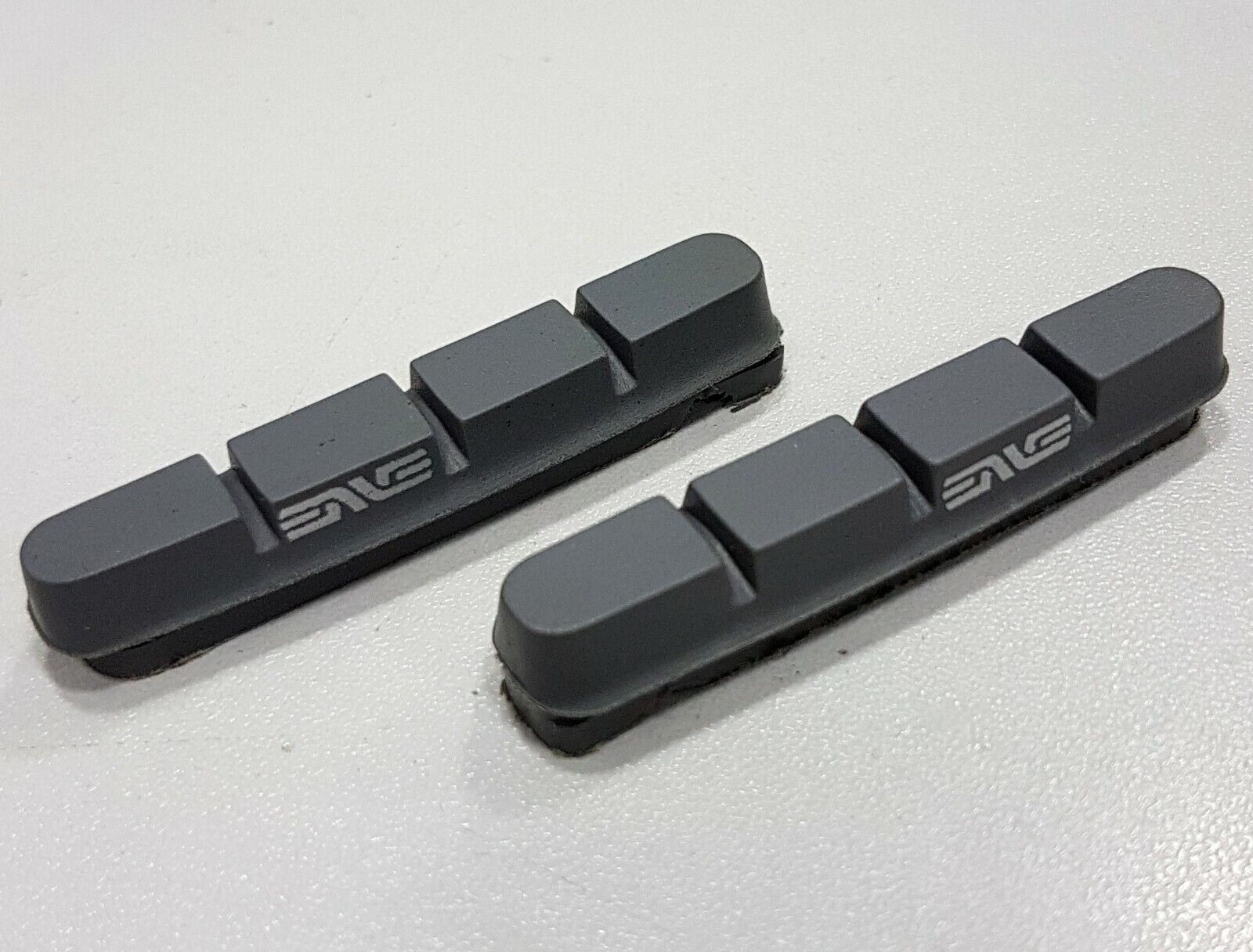 (Used) Enve Brake Pad Set -Shimano/ Sram (for Carbon Rim) 2pcs - Fresh Stock Dated February 2026