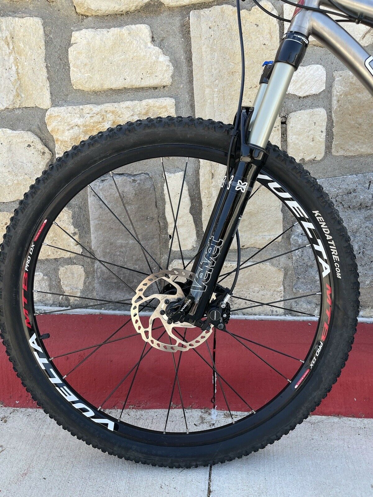 Lynskey MT 650 Hardtail Titanium Mountain Bike (27.5 in) Silver Series - Fresh Stock Dated February 2026