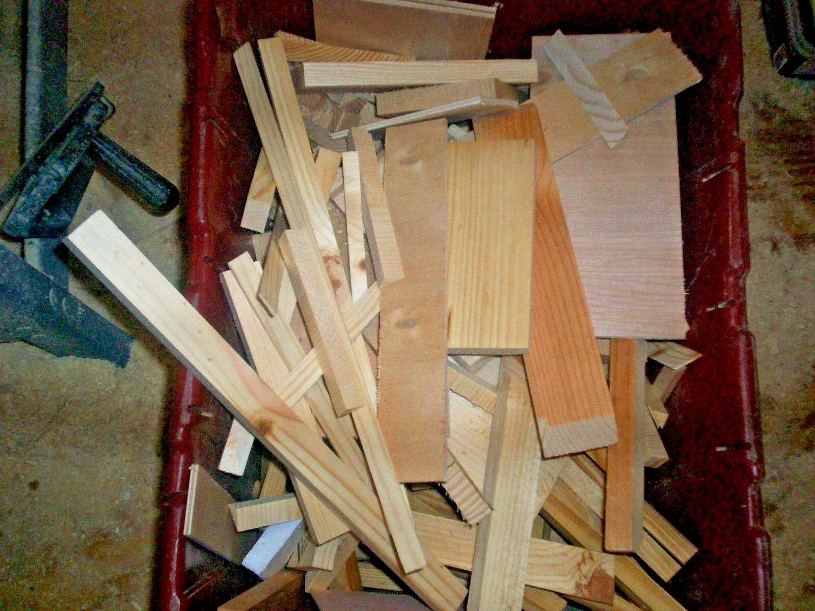 wood kindling, log starter, no chemicals, easy light, mostly pine, 25 pounds - Fresh Stock Dated December 2025