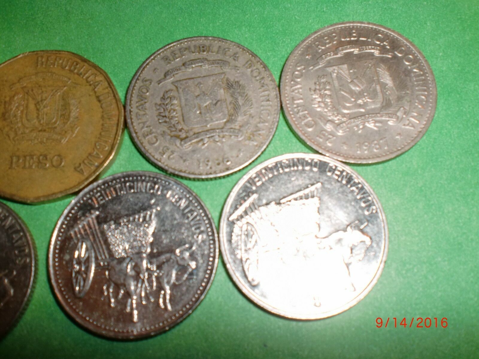 - DOMINICAN REPUBLIC - 7  OLD & NEW HIGH DENOMINATION COINS - RARE-1986-2002#7DX - Fresh Stock Dated December 2025