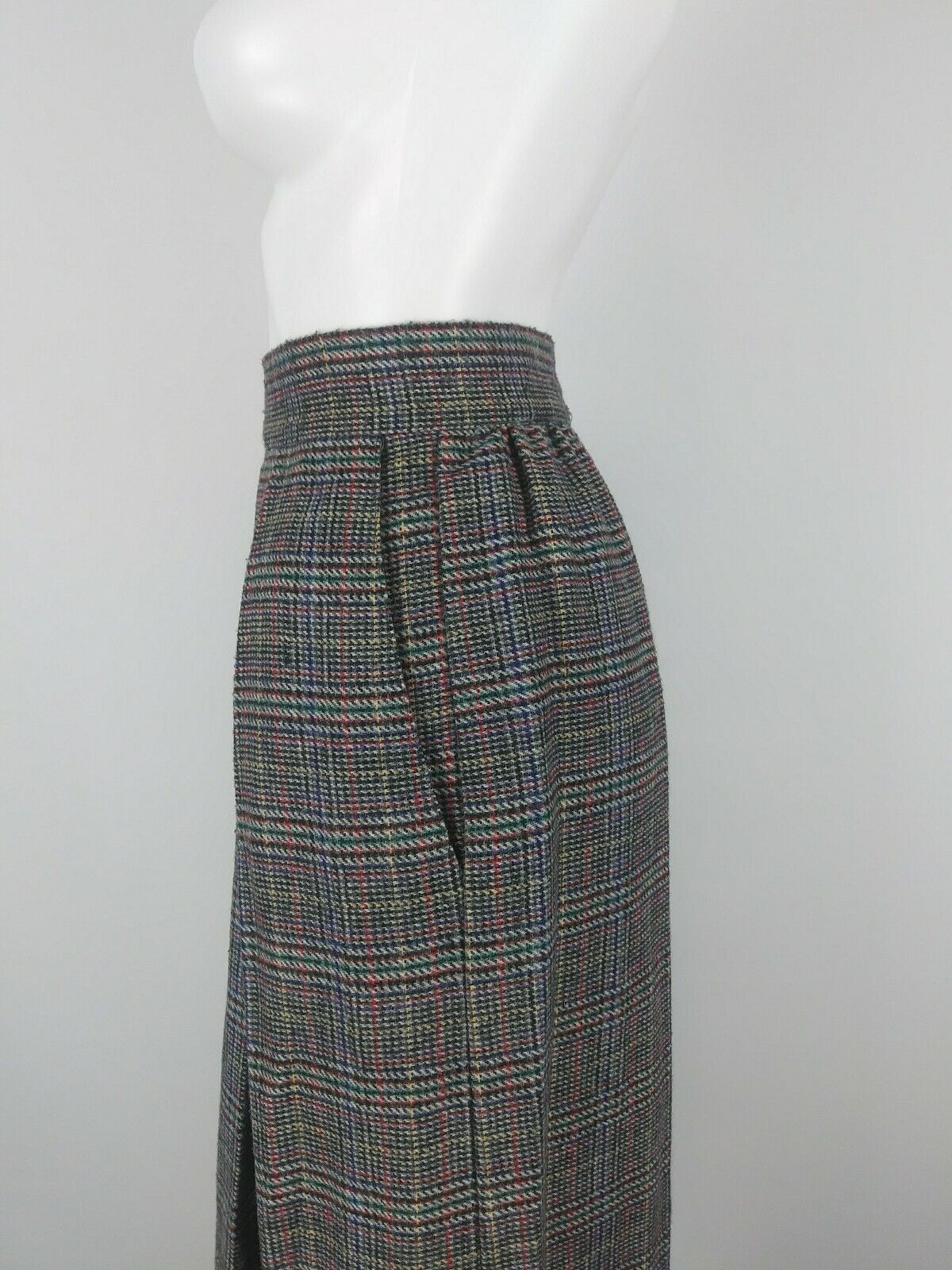 TR Bentley vintage skirt medium wool blend plaid knee length pleated MADE IN USA - Fresh Stock Dated March 2026