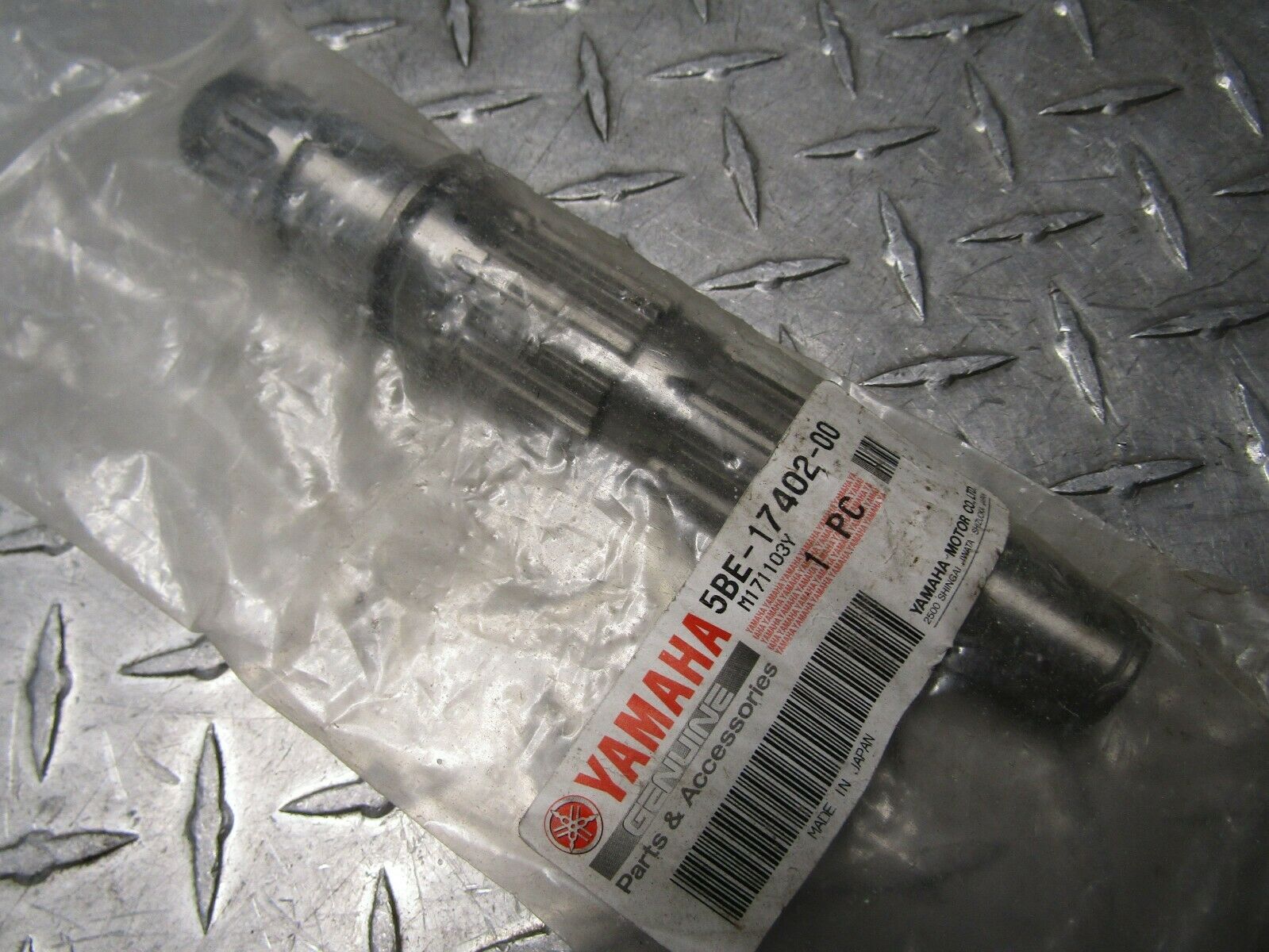 1999-2020 Yamaha YZ WR 250 400 426 450 F OEM Drive Axle Assembly 5BE-17402-00-00 - Fresh Stock Dated February 2026