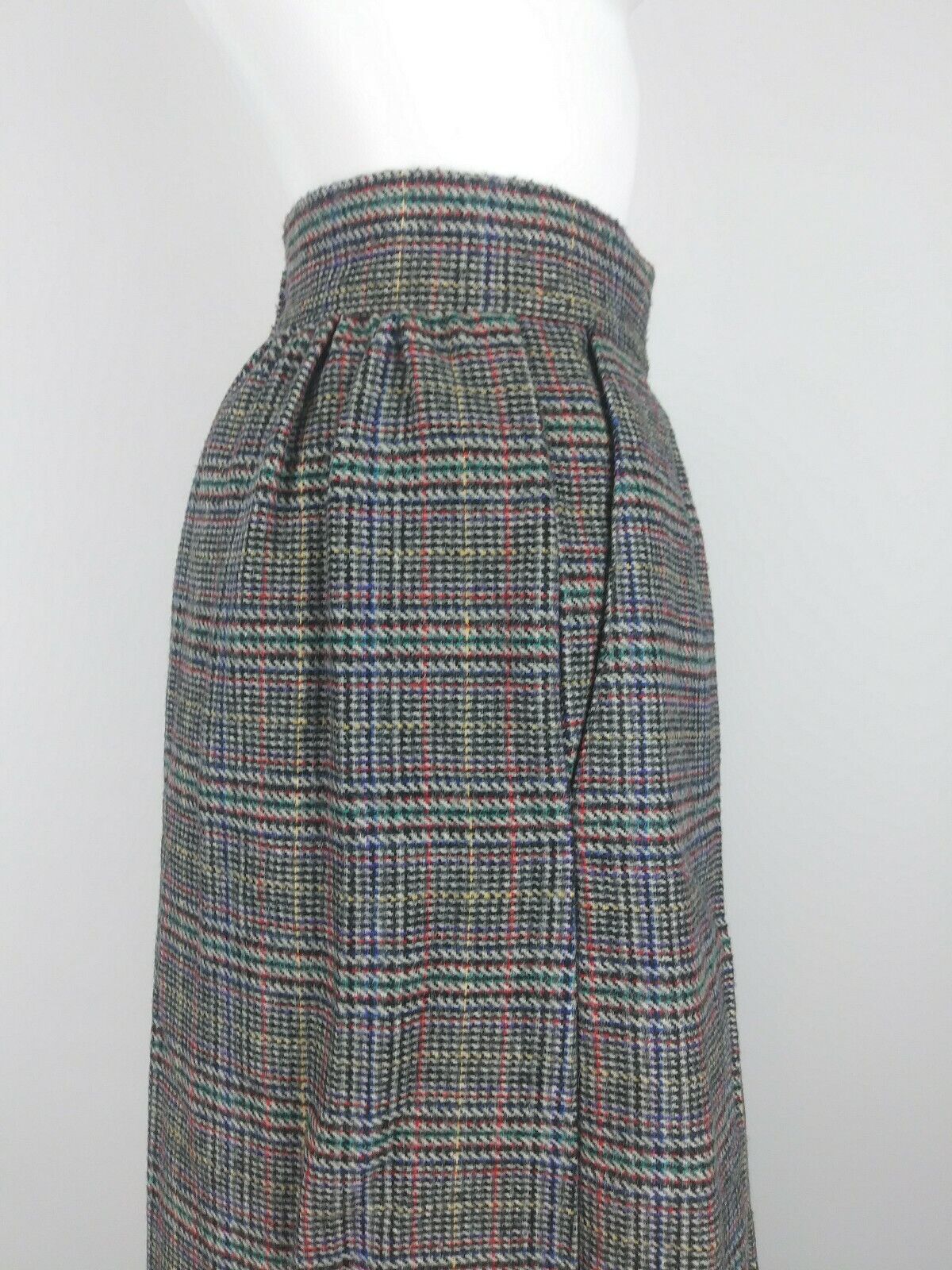 TR Bentley vintage skirt medium wool blend plaid knee length pleated MADE IN USA - Fresh Stock Dated March 2026