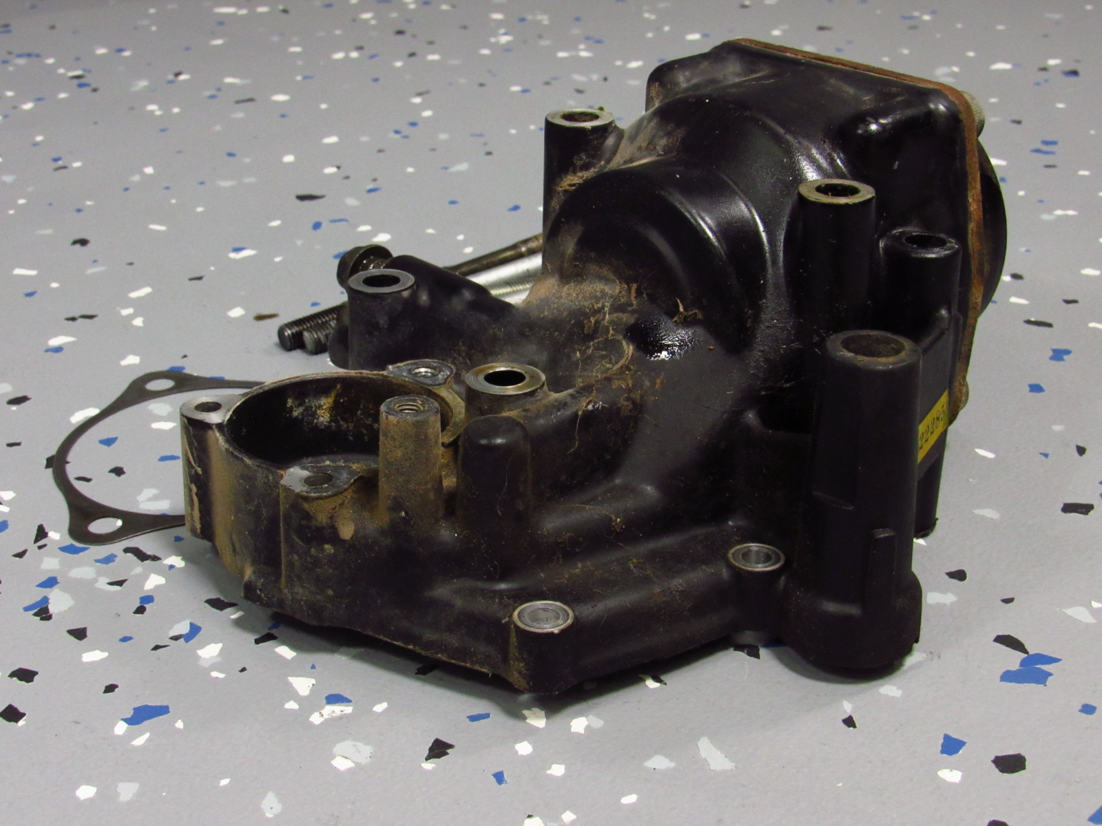 Complete Cross Shaft 85-86 VF700C Magna 700 VF700 Output Bevel Gear & Housing - Fresh Stock Dated February 2026