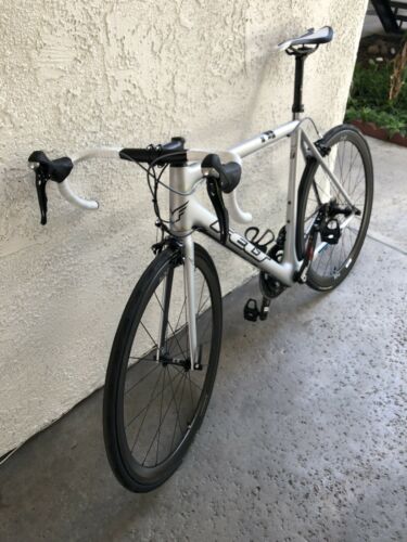 Felt F4 58cm , R4 REYNOLDS TUBELESS WHEEL SET. FAST RACER GEOMETRY. - Fresh Stock Dated February 2026