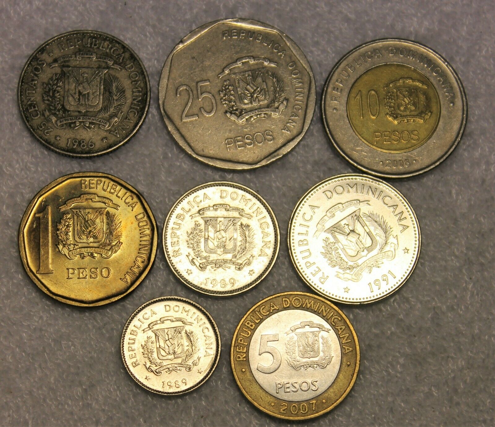 set of 8 different coins from Dominican Republic - Fresh Stock Dated February 2026