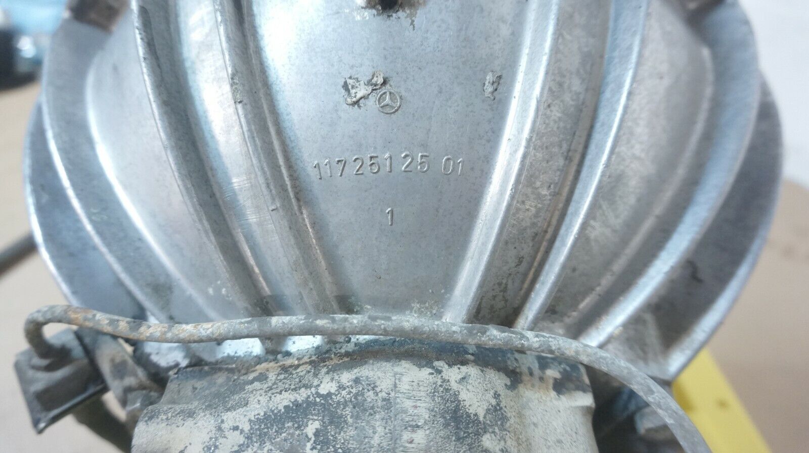 1972 MERCEDES  350SL  R107  V8  3.5L  EURO  ,   MANUAL  TRANSMISSION very rare - Fresh Stock Dated February 2026