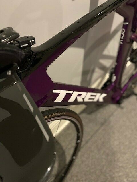 Trek Speed Concept PROJECT ONE, Dura Ace Di2 Excellent Condition Size Large - Fresh Stock Dated February 2026
