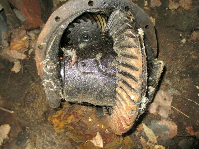 1941-1955 Cadillac rear carrier assembly with gears - Fresh Stock Dated February 2026