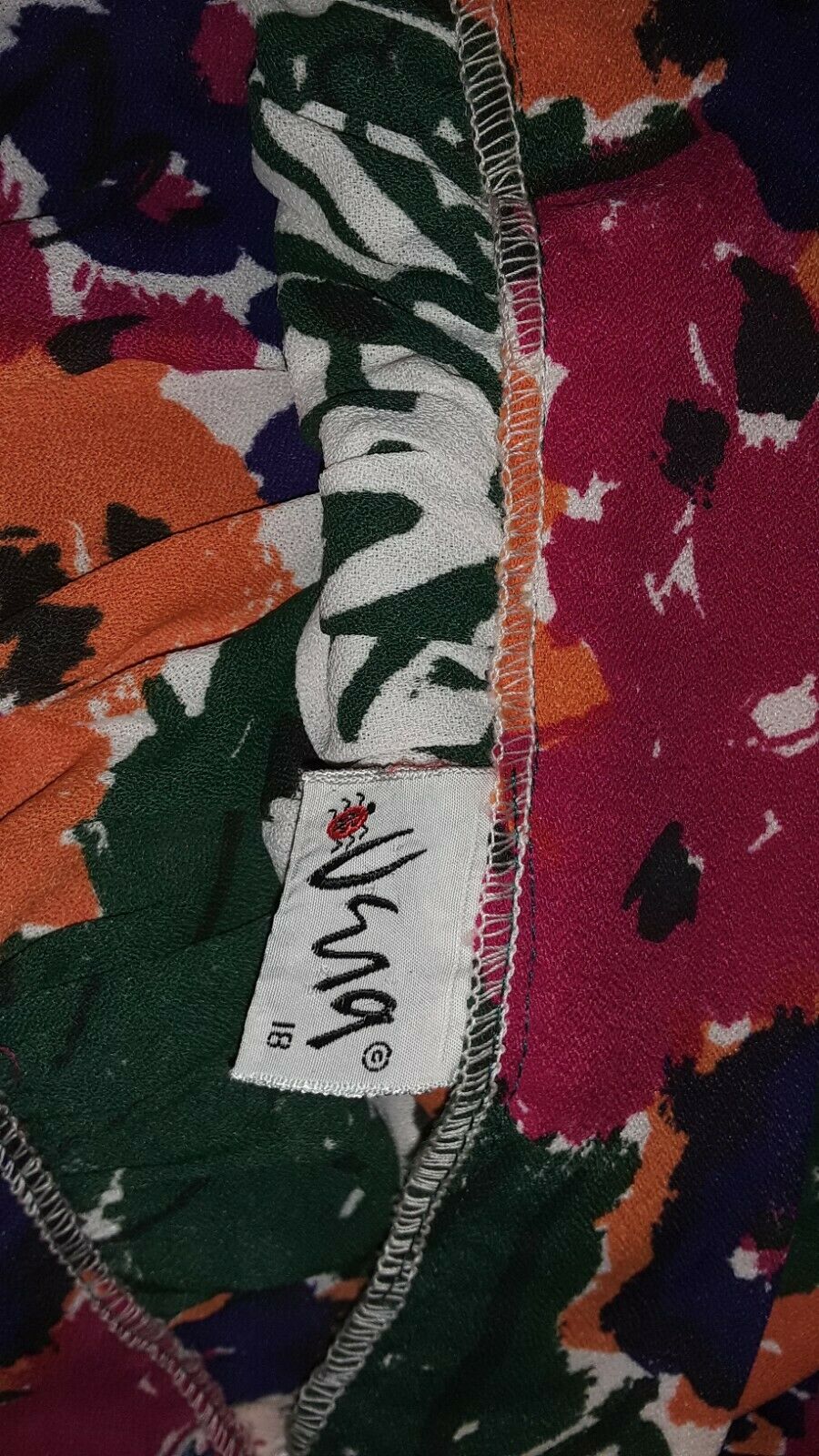 VERA NEUMANN SKIRT VTG MODERN FLORAL RAYON   RARE FIND SIZE 18 - Fresh Stock Dated December 2025