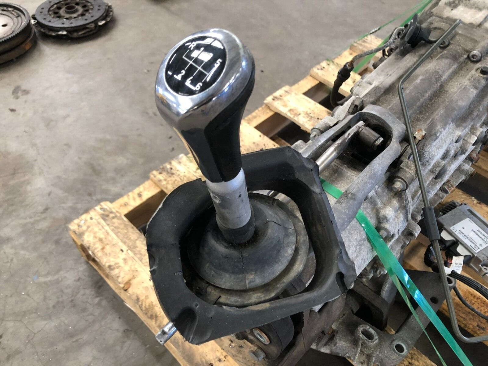 2008 BMW E60 535XI 3.0L MANUAL TRANSMISSION AWD 194K MILES, OEM LOT3224 - Fresh Stock Dated February 2026