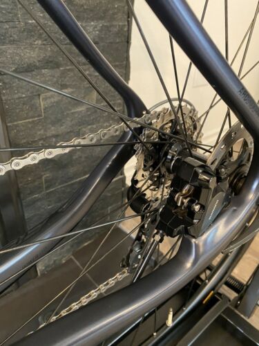 SUPER CLEAN 2019 Norco Valence DISC Road Bike 55.5cm Carbon Shimano 105 11 Speed - Fresh Stock Dated December 2025