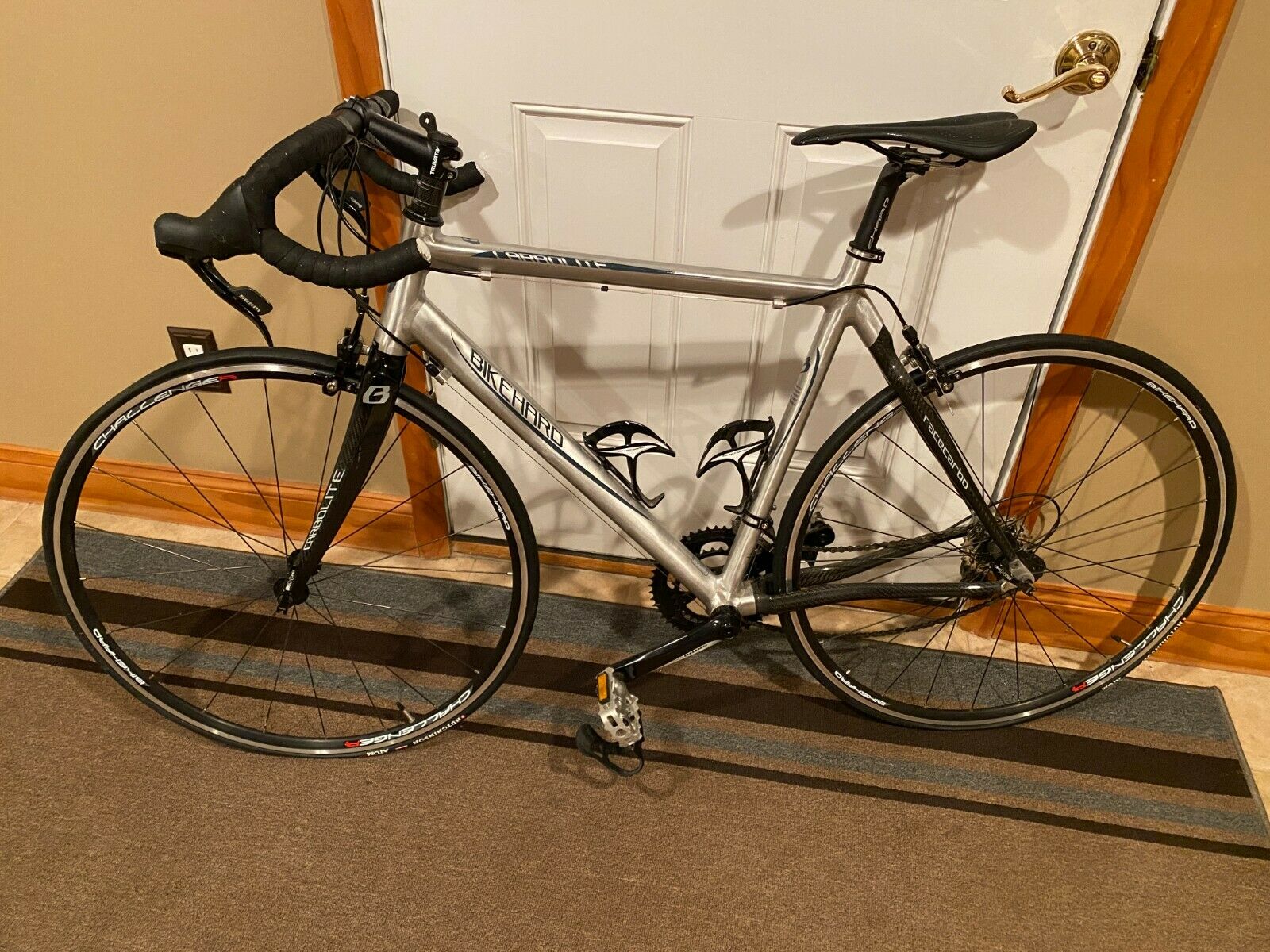 BikeHard Bicycle CARBOLITE PRO RIVAL 22 (Ridden Maybe Twice!) - Fresh Stock Dated February 2026