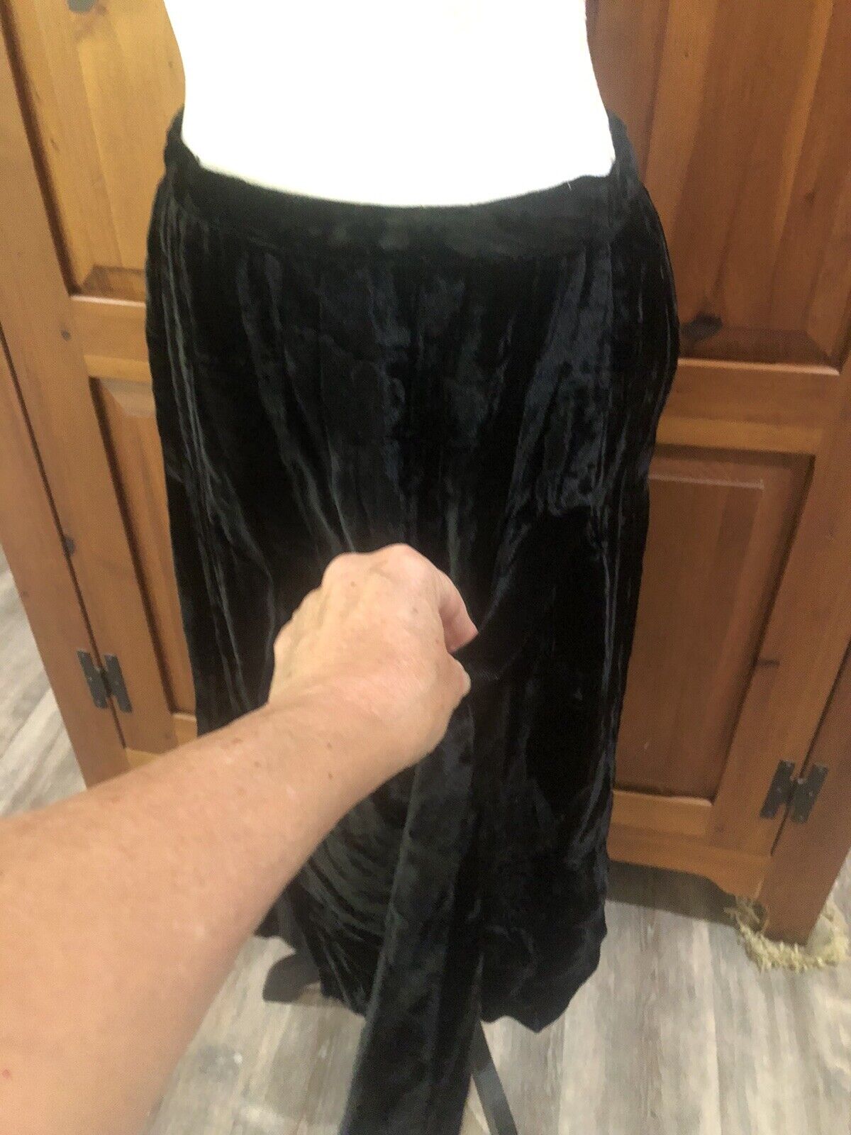 Yves Saint Laurent Rive Gauche black crushed velvet pleated kilt midi skirt 44 - Fresh Stock Dated March 2026