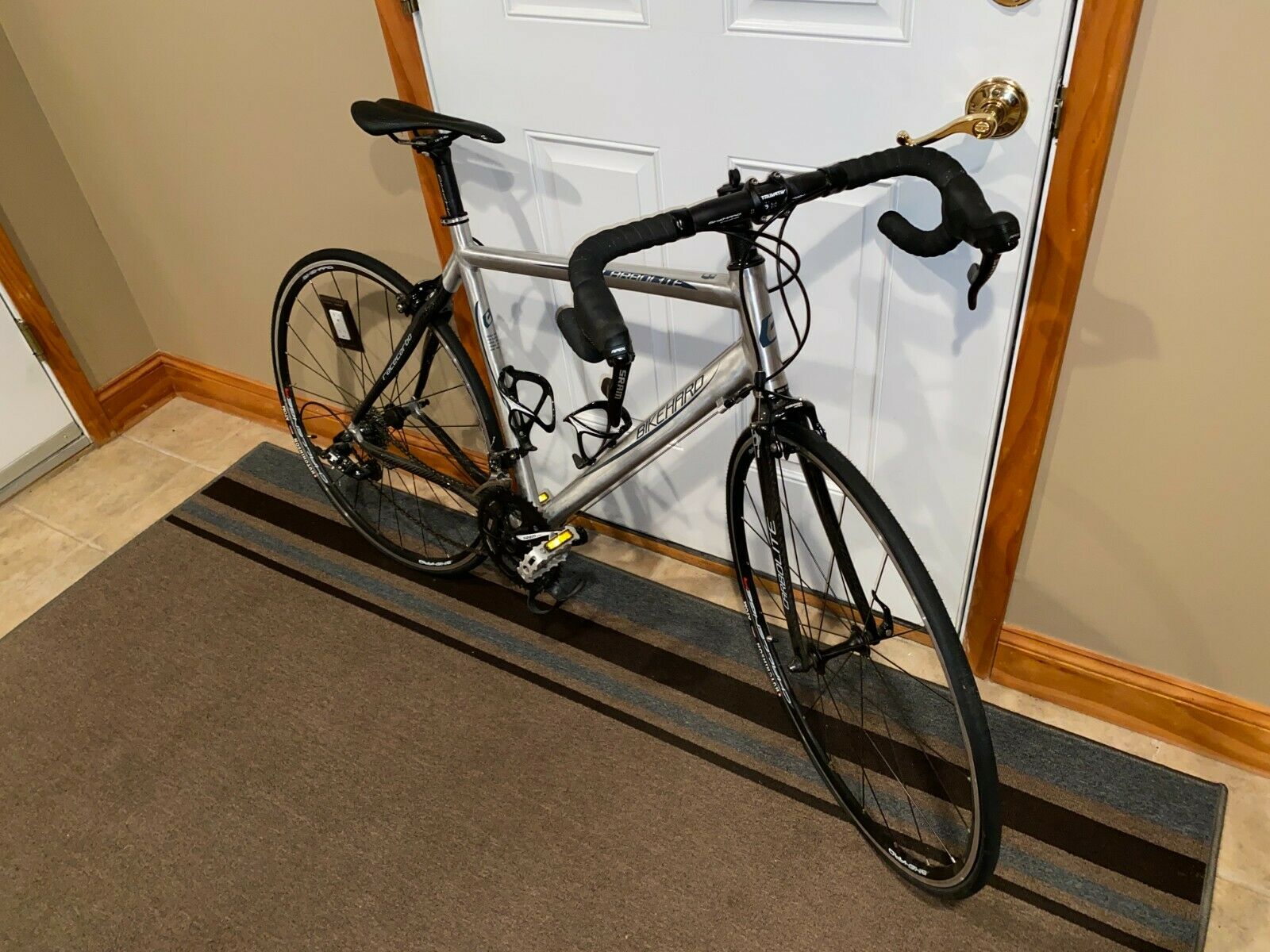 BikeHard Bicycle CARBOLITE PRO RIVAL 22 (Ridden Maybe Twice!) - Fresh Stock Dated February 2026