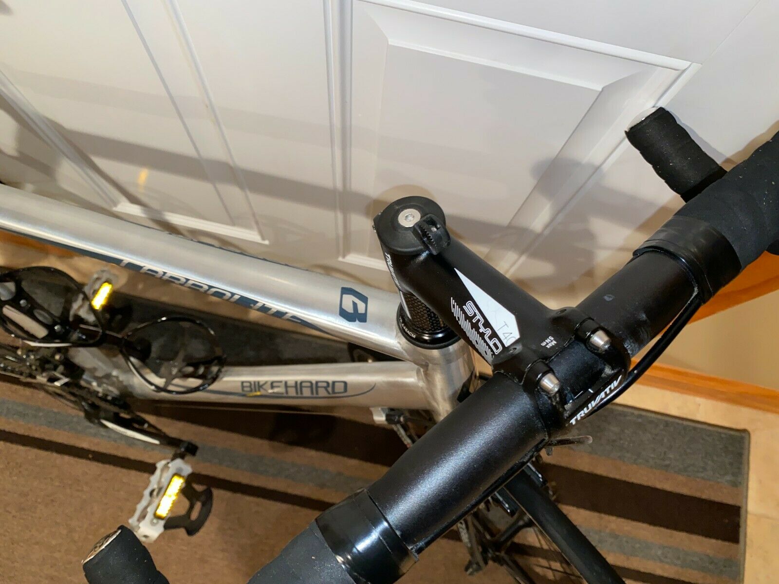 BikeHard Bicycle CARBOLITE PRO RIVAL 22 (Ridden Maybe Twice!) - Fresh Stock Dated February 2026