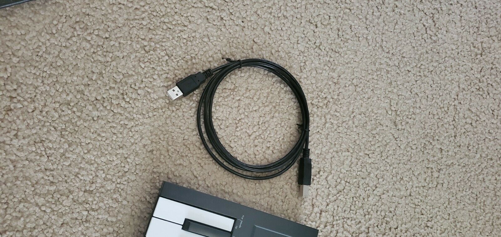 Novation Launchkey Mini mk3 MIDI controller - Lightly Used, No box - Fresh Stock Dated February 2026