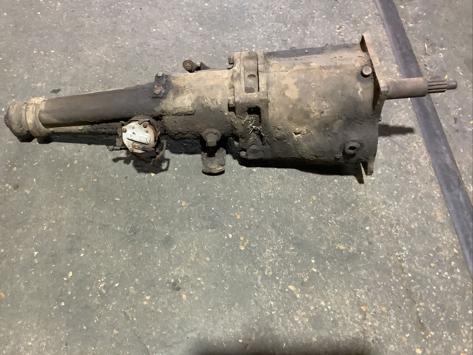 1948-1957 FORD BORG WARNER T86 3 SPEED WITH OVERDRIVE TRANSMISSION R10F-1 - Fresh Stock Dated February 2026