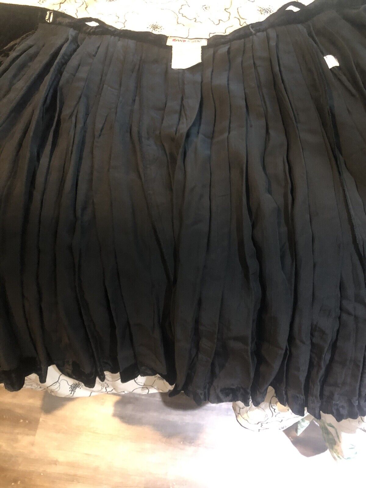Yves Saint Laurent Rive Gauche black crushed velvet pleated kilt midi skirt 44 - Fresh Stock Dated March 2026