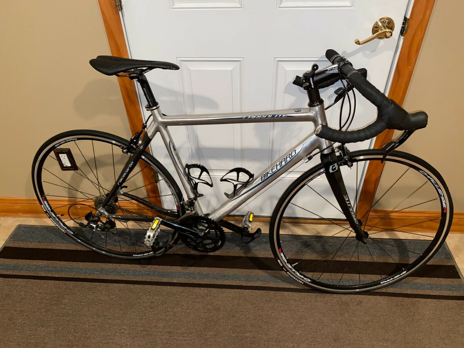 BikeHard Bicycle CARBOLITE PRO RIVAL 22 (Ridden Maybe Twice!) - Fresh Stock Dated February 2026