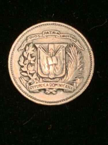Dominican Republic 1975 10 CENTAVOS Coin with Liberty Indian & Coat of Arms - Fresh Stock Dated February 2026