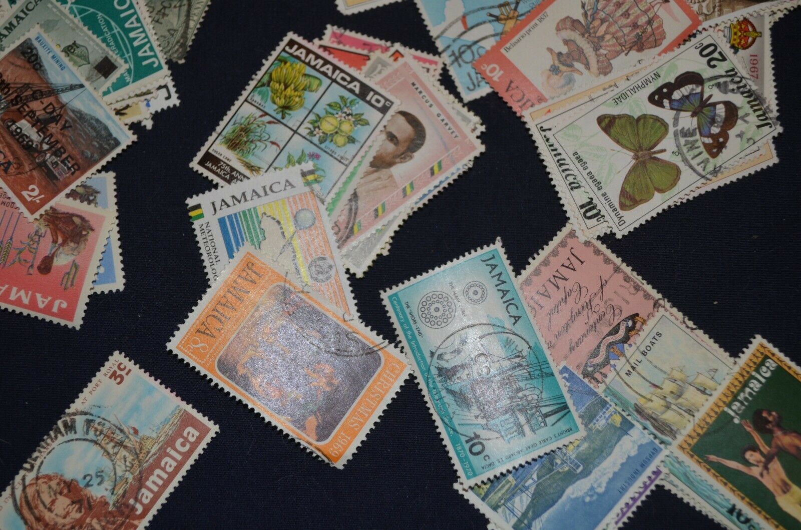 Jamaica, 500 all different, mixed condition (53) - Fresh Stock Dated February 2026