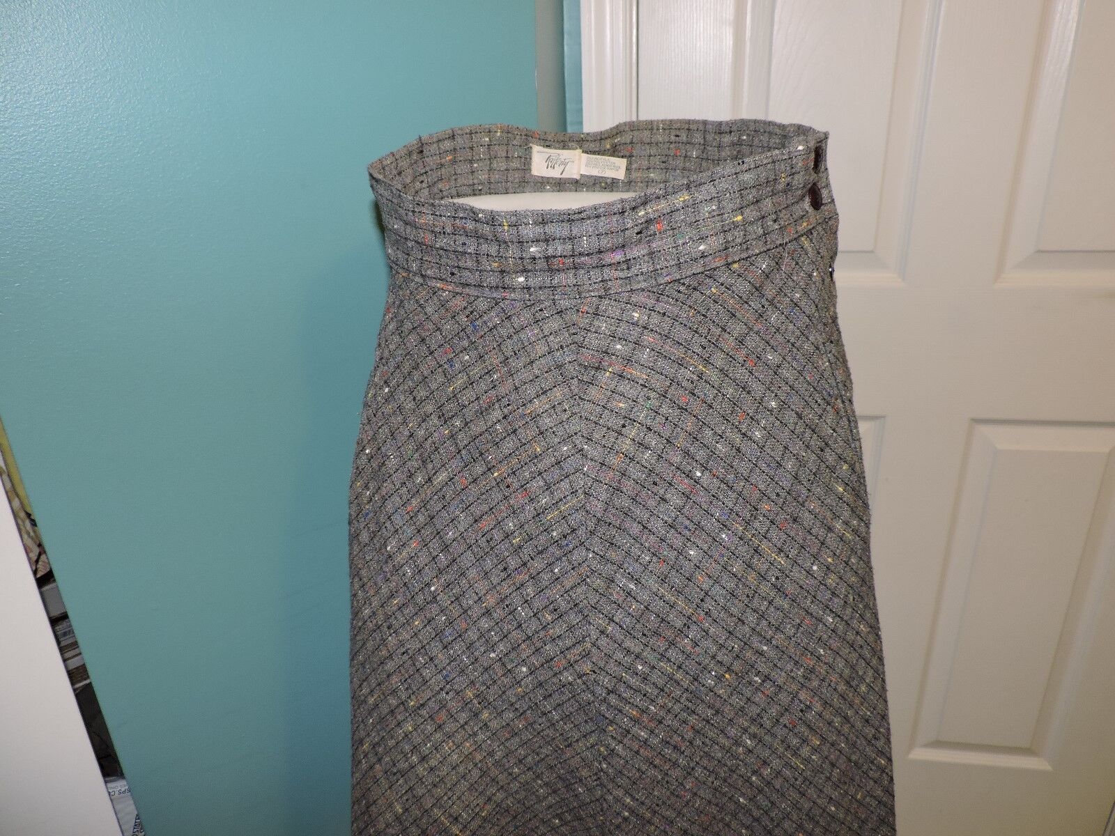 Vintage 1970s Women's Rafferty Gray Multi Color Size 7 Skirt USA Flare - Fresh Stock Dated March 2026