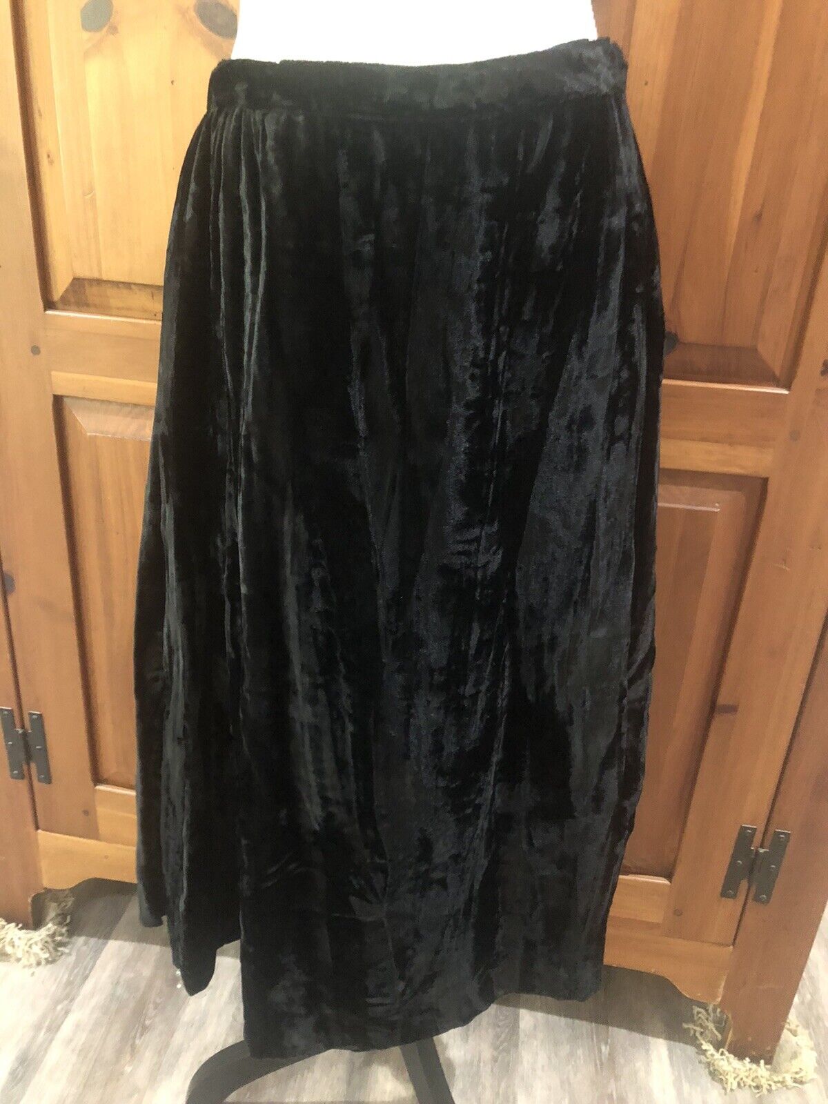 Yves Saint Laurent Rive Gauche black crushed velvet pleated kilt midi skirt 44 - Fresh Stock Dated March 2026