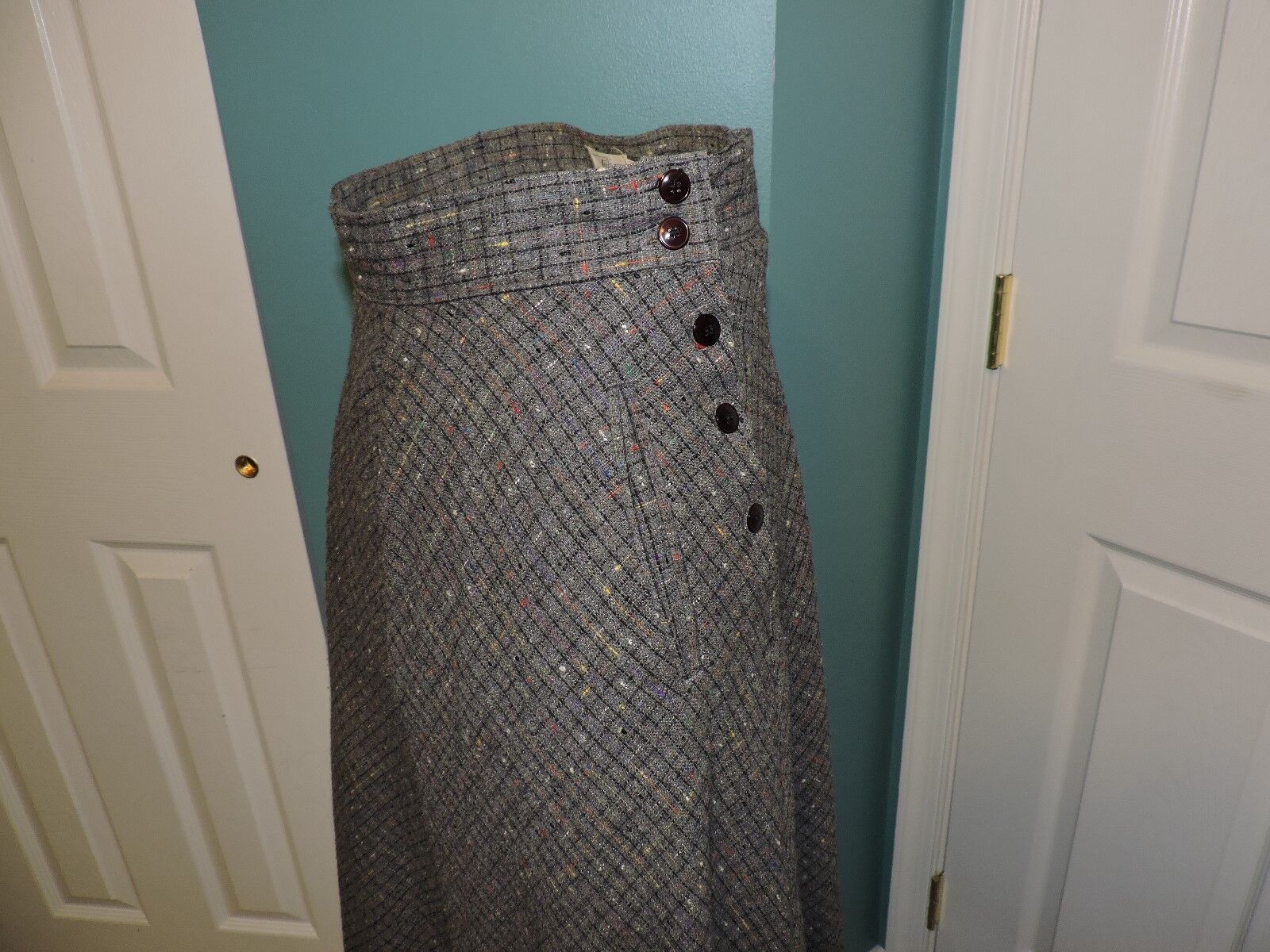 Vintage 1970s Women's Rafferty Gray Multi Color Size 7 Skirt USA Flare - Fresh Stock Dated March 2026