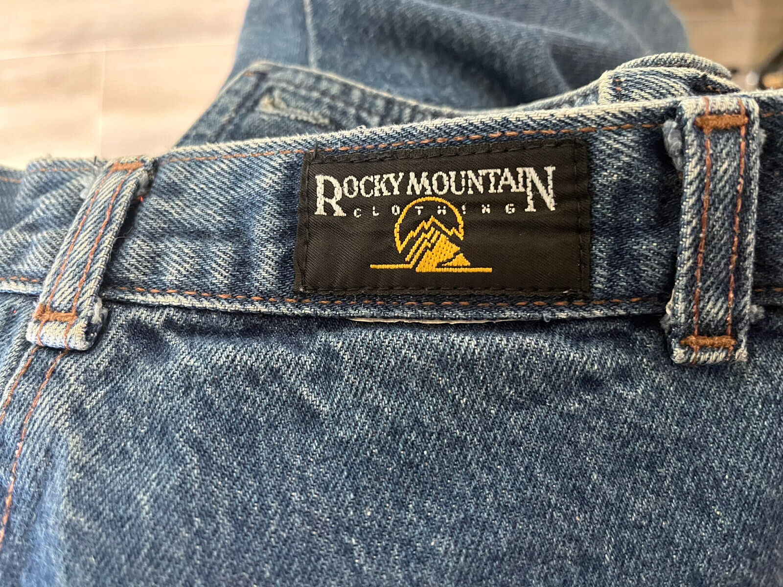 Vintage ROCKY MOUNTAIN Western High Waisted Jeans Sz 28/7 DOUBLE ROW BUTTON FLY - Fresh Stock Dated March 2026