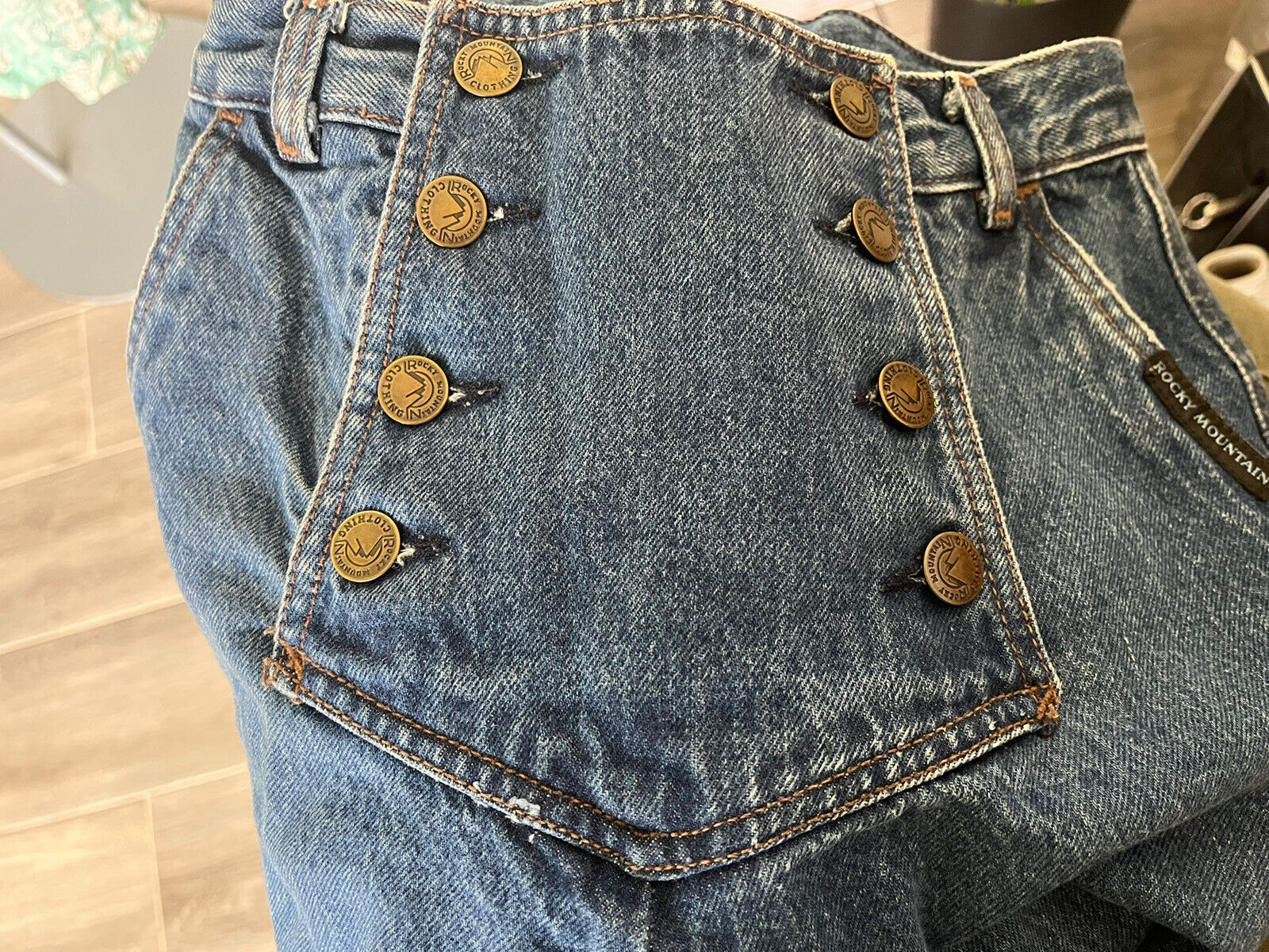Vintage ROCKY MOUNTAIN Western High Waisted Jeans Sz 28/7 DOUBLE ROW BUTTON FLY - Fresh Stock Dated March 2026