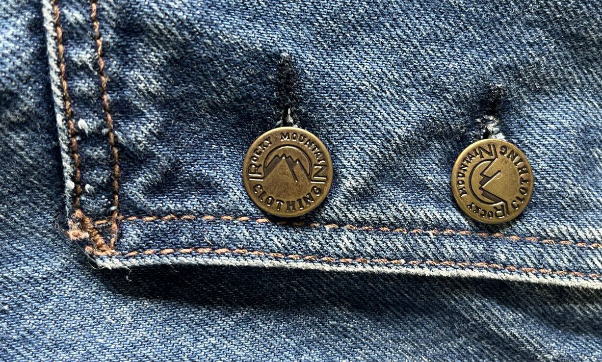 Vintage ROCKY MOUNTAIN Western High Waisted Jeans Sz 28/7 DOUBLE ROW BUTTON FLY - Fresh Stock Dated March 2026