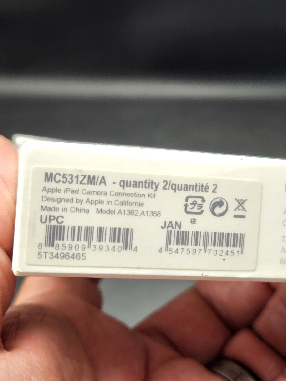 Original Apple iPad Camera Connection Kit (30-Pin) - MC531ZM/A  A1358, A1362 New - Fresh Stock Dated February 2026