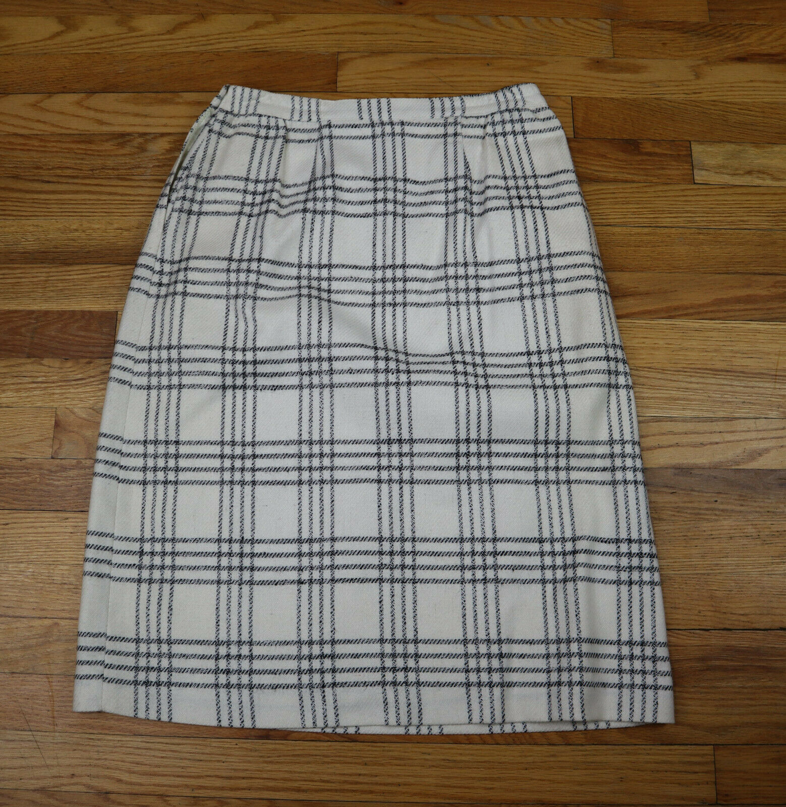 VINTAGE WOMEN'S WHITE & GRAY PLAID PENCIL SKIRT - PERSONAL - SIZE 16 - Fresh Stock Dated December 2025