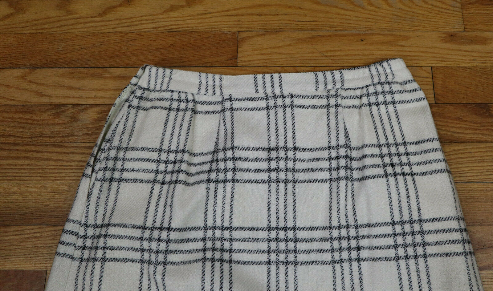 VINTAGE WOMEN'S WHITE & GRAY PLAID PENCIL SKIRT - PERSONAL - SIZE 16 - Fresh Stock Dated December 2025