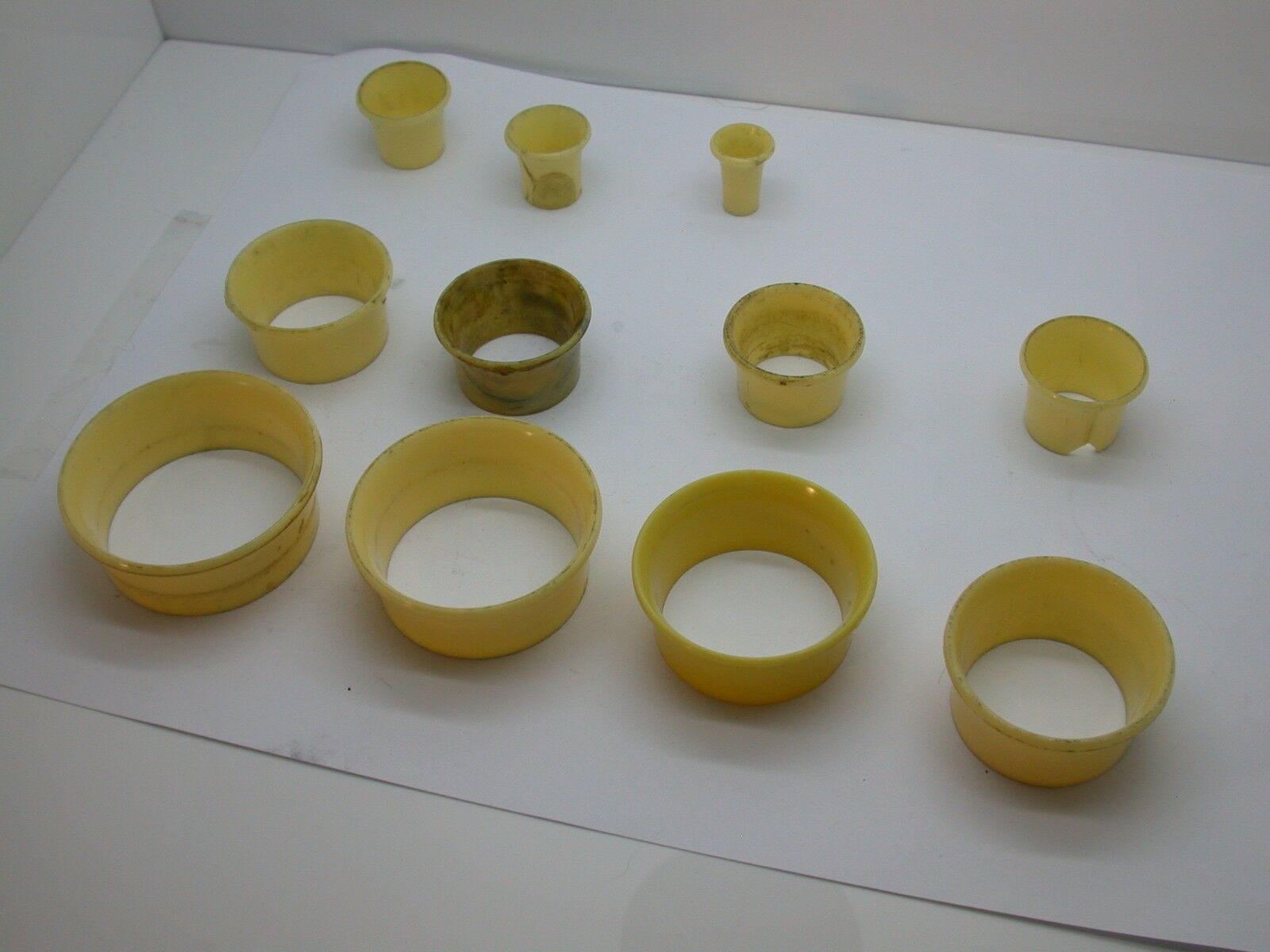 Set of 11 Plastic Movement Holders in Original Box - Gently Used - 35GG - Fresh Stock Dated February 2026