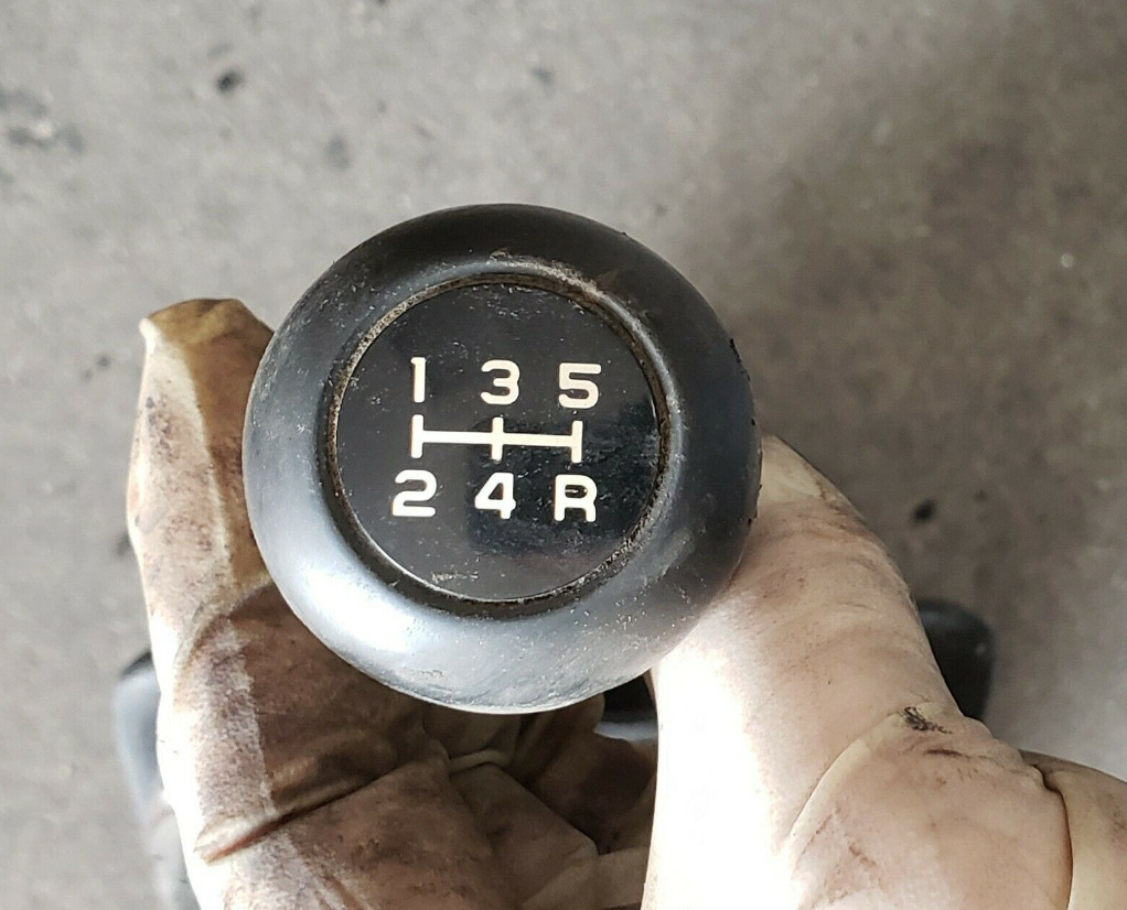 94 - 95 Chevy S10 Manual Shift Lever with Boot Borg Warner T5 S15 5 Speed - Fresh Stock Dated February 2026