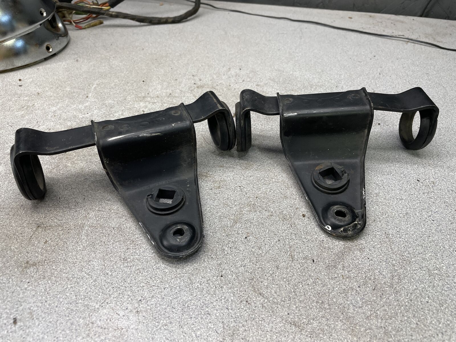 1978 Suzuki GS750 HEADLIGHT BRACKETS E2-8284.HQ - Fresh Stock Dated February 2026