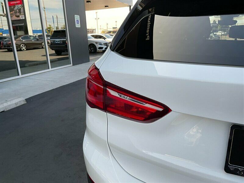 2018 BMW X1 xDrive28i 2018 BMW X1 xDrive28i - Fresh Stock Dated December 2025