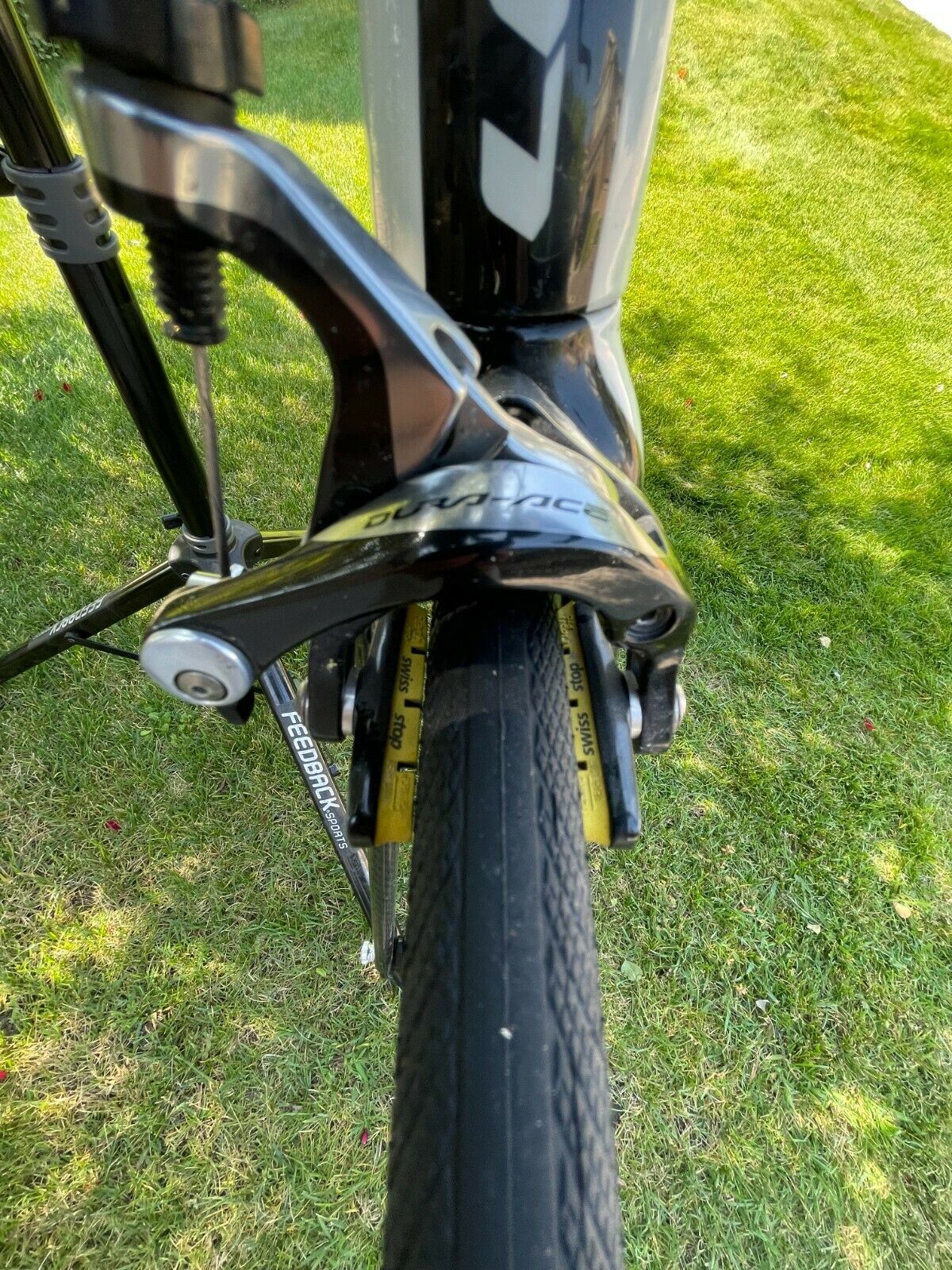 Look 576 AERO Triathlon Bike with Di2 and Zipp Carbon Clincher wheels - Fresh Stock Dated February 2026