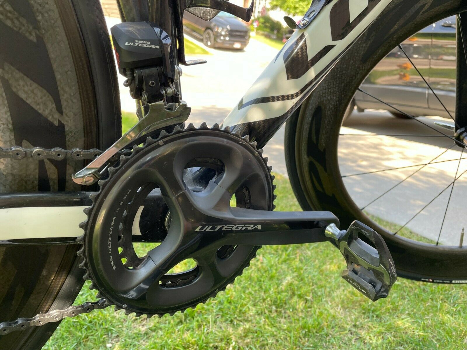 Look 576 AERO Triathlon Bike with Di2 and Zipp Carbon Clincher wheels - Fresh Stock Dated February 2026