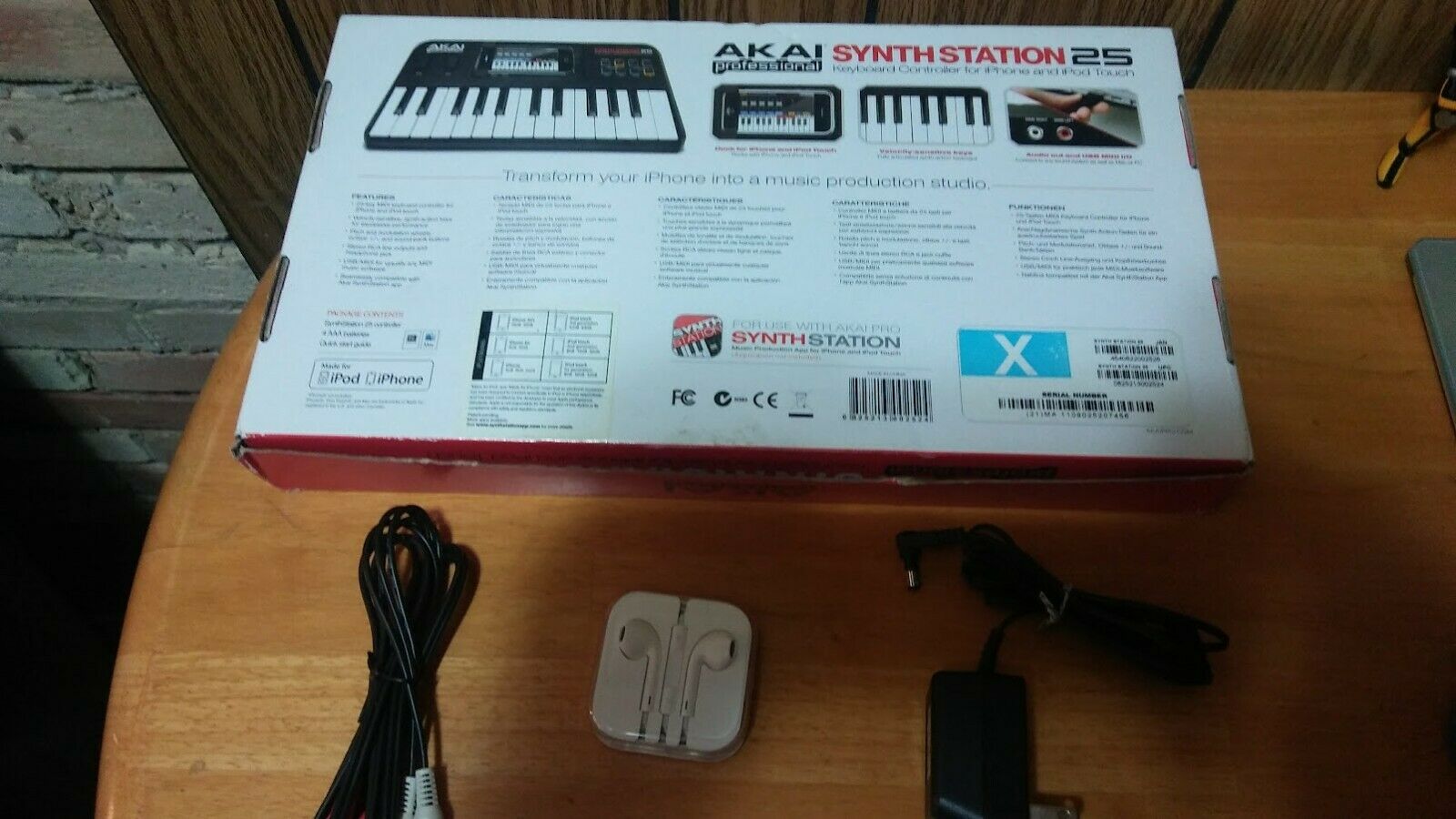 Akai SynthStation 25 iPad MIDI Keyboard Controller untested - Fresh Stock Dated February 2026