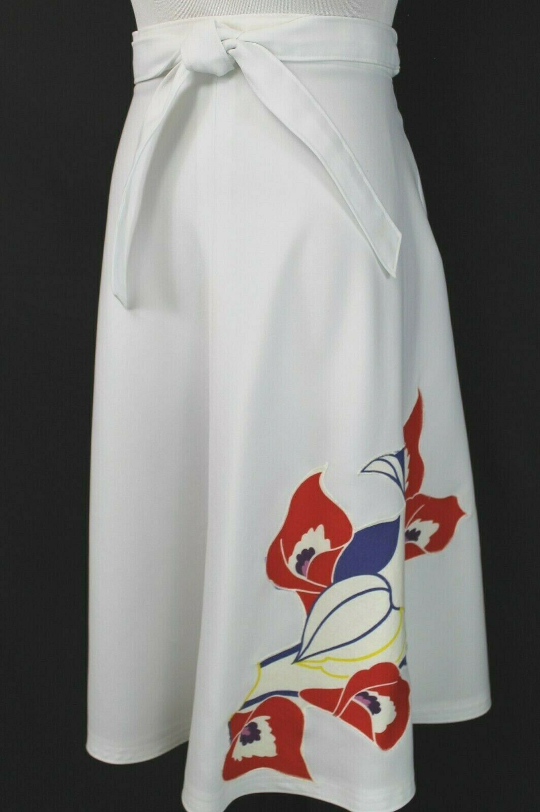 VTG 70s Wrap Skirt  White Knit with Floral Applique W 32